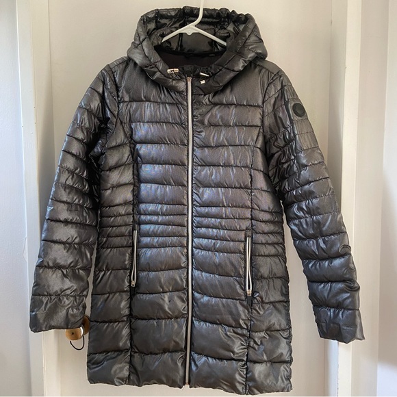 Point Zero packable jacket with hood - Picture 3 of 9